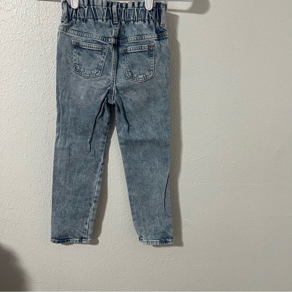 Gap Girls “Just Like Mom Jeans” Size 5 Stylish Kids Denim Jeans EUC Everyday - Picture 3 of 9